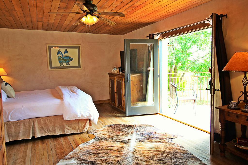 The Maverick Inn Alpine Exterior photo