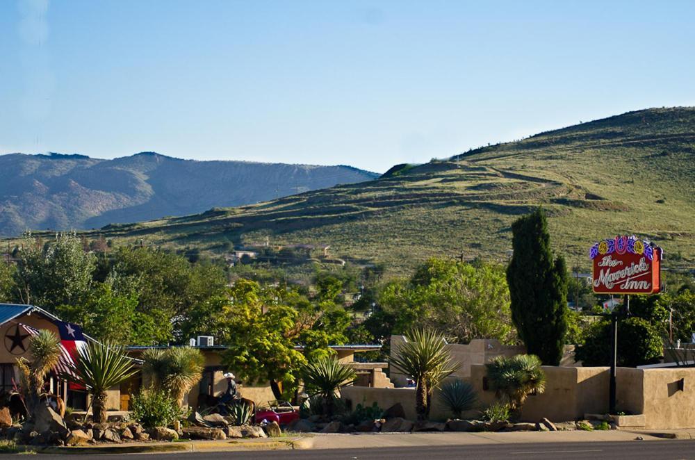 The Maverick Inn Alpine Exterior photo